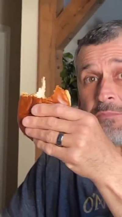 Tem algo de errado com o sandu&iacute;che