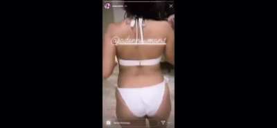 👀