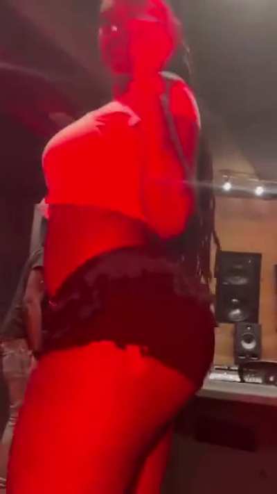 twerking in the studio 