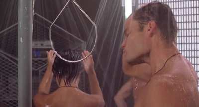 Dina Meyer - Starship Troopers