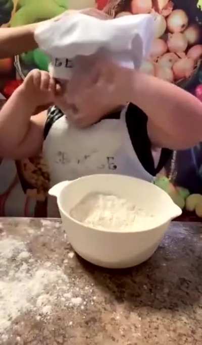 Jr. Salt Bae😂