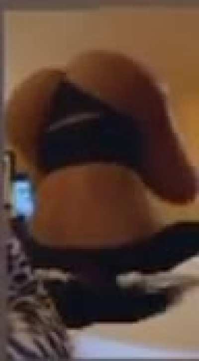 🍑🍑