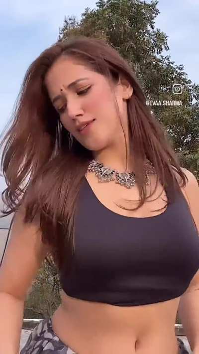 Eva Sharma 