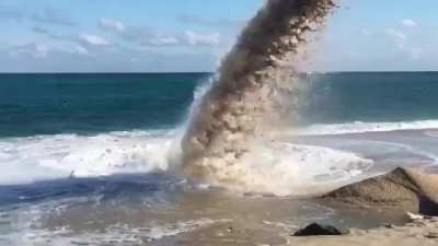 I wonder how much sand had displaced under the force.