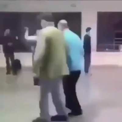 **C pone a bailar**