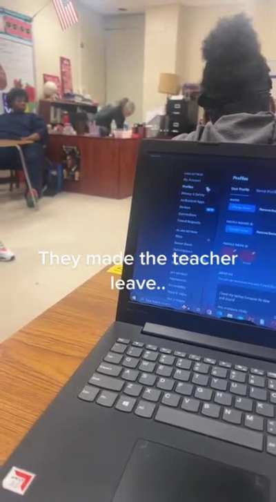 The teacher had enough of these students disrespecting her and walk&rsquo;s out (full video)