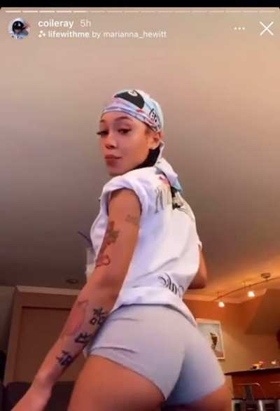👀