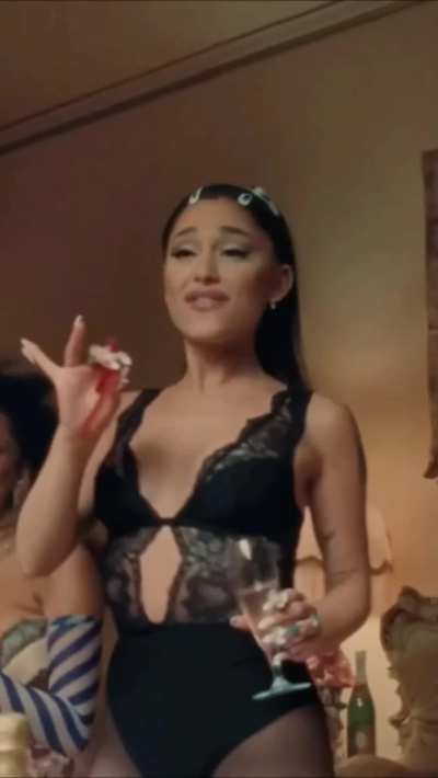 Ariana Grande 