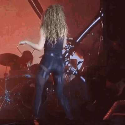 Shakira ass