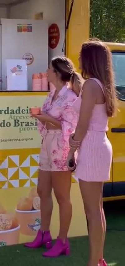 Diana Chaves e Iva Lamar&atilde;o 