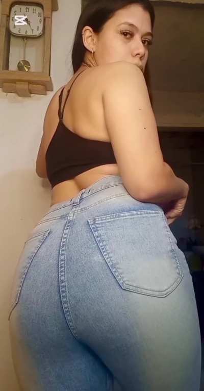 Imagine being under me right now&hellip; what would you do?