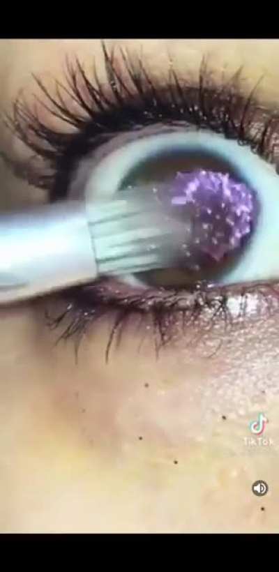 eye glitter tutorial
