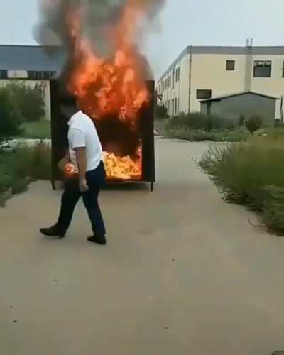 Однако, огнетушитель
