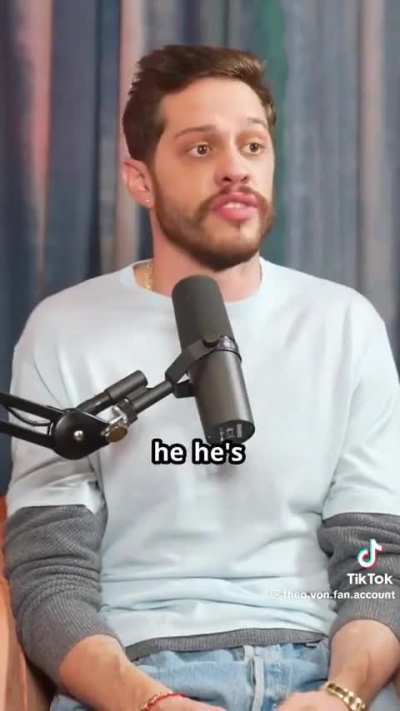 Pete Davidson defends Pedro Pascal: &ldquo;He&rsquo;s worked so hard, he&rsquo;s been a struggling actor, blows up so f*cking hard, everyone&rsquo;s like &lsquo;daddy!&rsquo; And then a year later he&rsquo;s in everything now because he&rsquo;s hot &amp;amp; everyone&rsquo;s like &lsquo;go the f*ck away dude&rsquo;&hellip; We buil