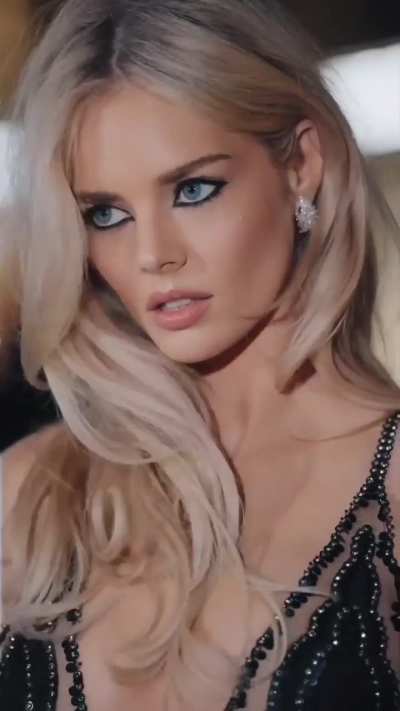 Samara Weaving 