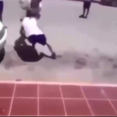 Fight fight wait wh..