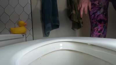 [F] "post workout mess" classy just got back from the gym and DESTROYS the toilet with diarrhea!