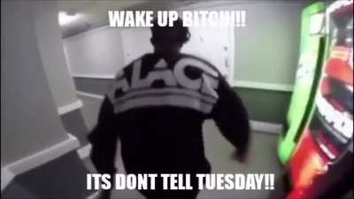 Don&rsquo;t tell nobody!! (WAKE UP HOE!!)