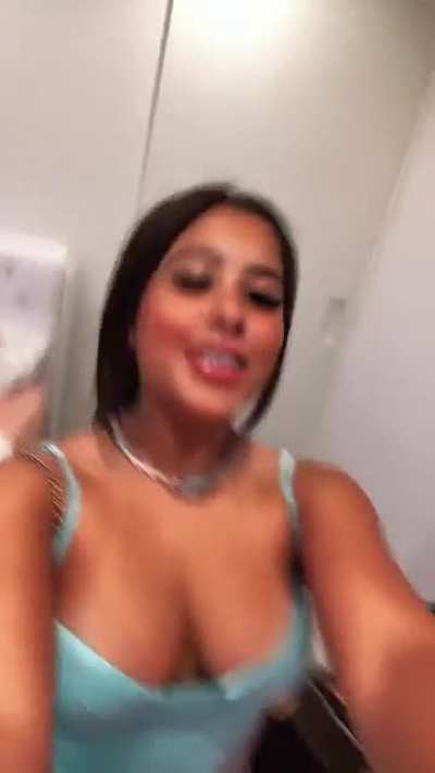 Cinthia Cruz 🔥