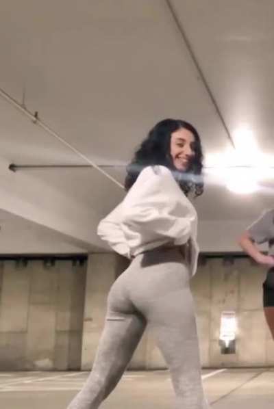 Grey sweats jiggle