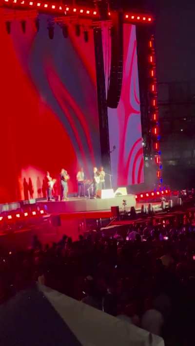 Ed Sheeran played an acoustic version of Rewind Repeat it for the first time ever