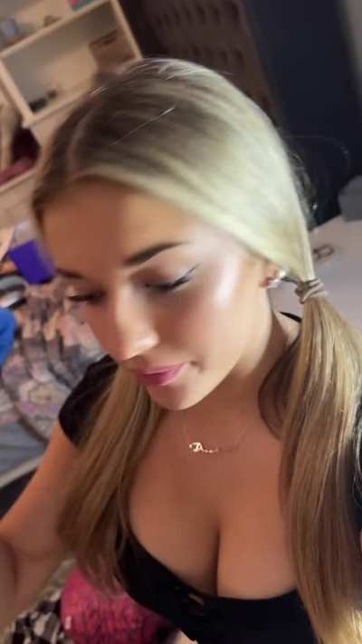 Breckie Hill - Cleavage in black