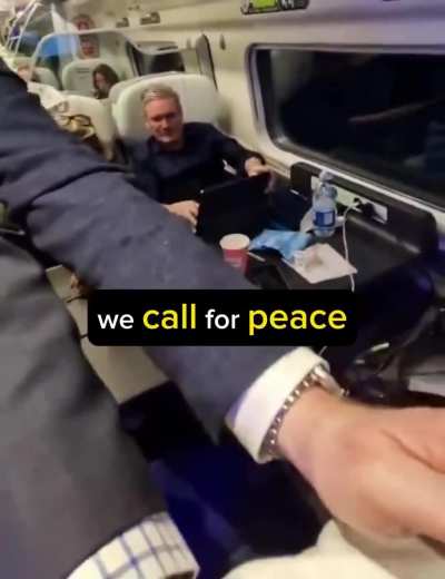 Man confronts Keir Starmer, Leader of the Labour Party in public transit