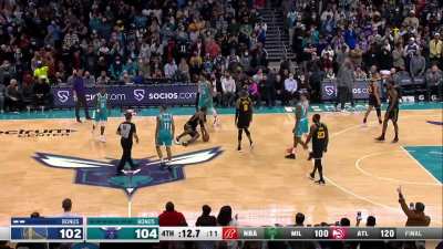 [Highlight] Jump ball at the end of the Warriors Hornets game