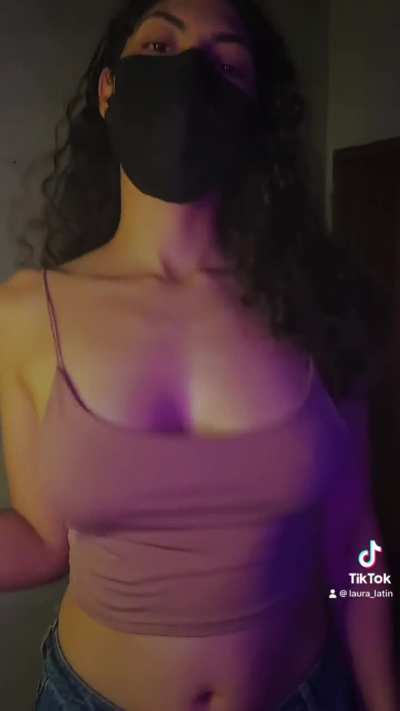 @laura_latin