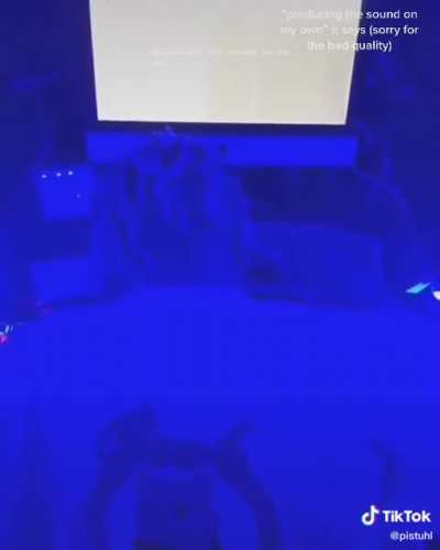 X listening to a beat he made,sounds like his sad stuff from &lsquo;15-16