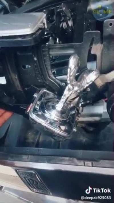 Never steal from a Rolls Royce