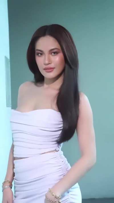 Julie Anne San Jose