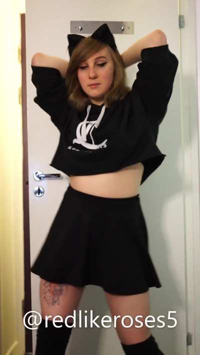 a little dance and a surprise <3