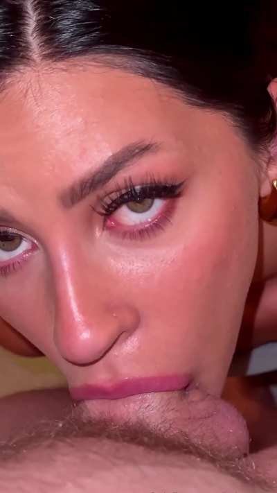 deep throating while kneeling