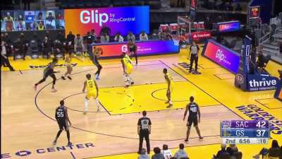 [Highlight] Haliburton gets the steal on Draymond, follows it up with a high arcing floater over him at the other end