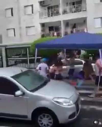 Terminando o ano bem em uma chuvosa Praia Grande
