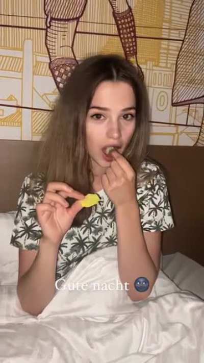 Sophie snacks