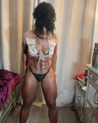 Abs popping, Natural curls popping, Face Popping, The whole body poppin 🥰 Ab Program dropping😆💪🏾🙌🏾❤️&zwj;🔥 
#naturalbodybuilding #bodygoals #fitnessjourney #fitnessmotivation