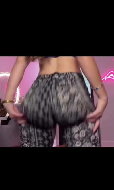 PAWG Jiggle