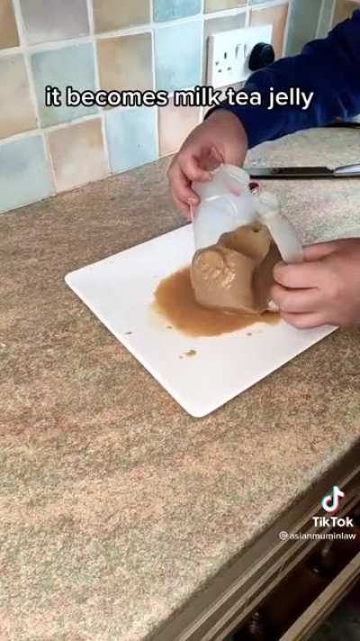 Quick and easy milk tea jelly