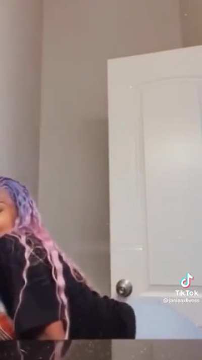 That ass😈