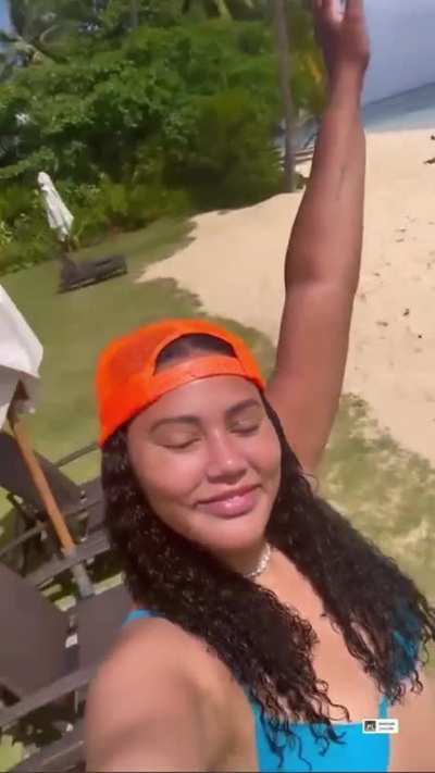 Fuck she&rsquo;s so bad😩, I want mommy Ayesha to peg me