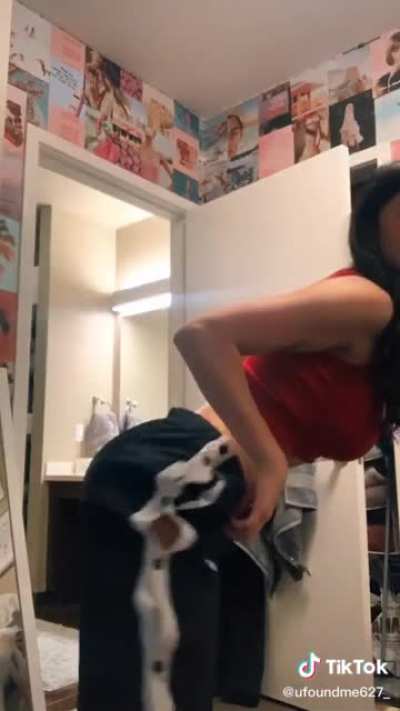 Shaking some ass