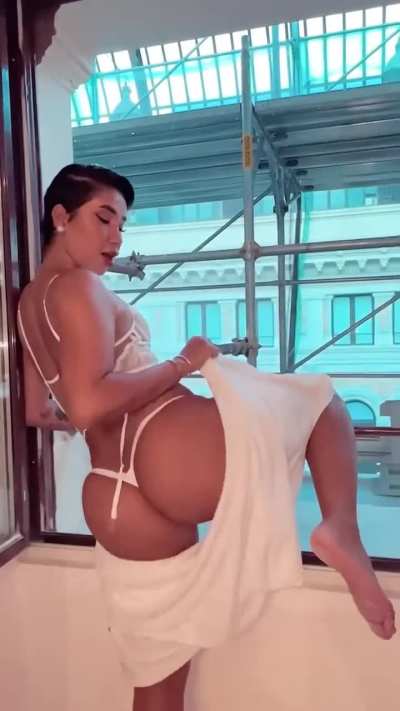 Lingerie twerk
