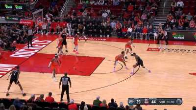 [Highlight] Rockets continue a 16-0 run with a Sengun spin move, Jalen Green midrange and a Kevin Porter Jr. 3 pointer. In addition to the bucket, Jalen Green assists the other two shots.