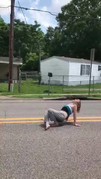 Methany lookin for some hump-hump