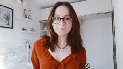 Hi