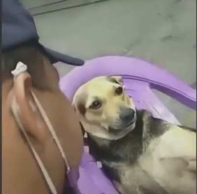 😭