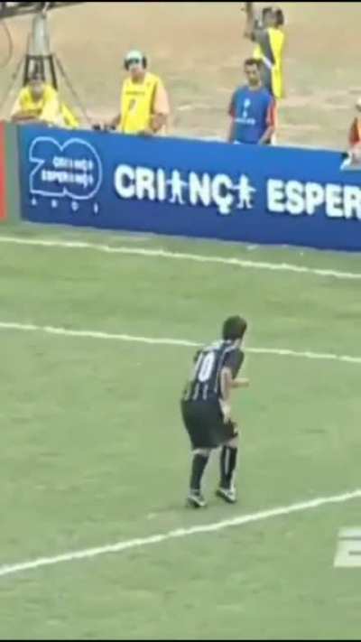 O Tevez dan&ccedil;ando