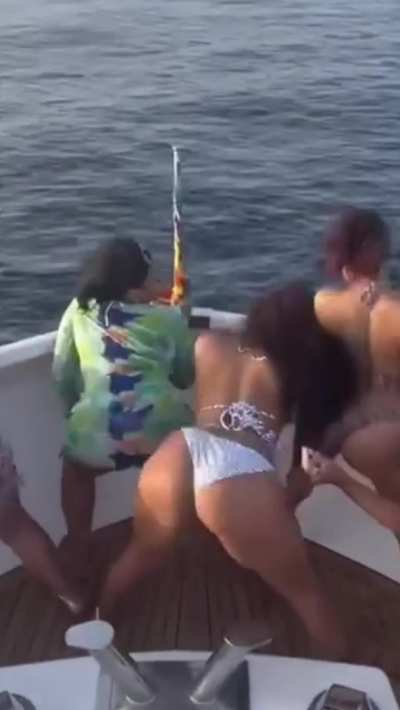 🍑😁